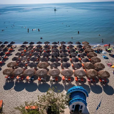 Luxury Beachfront Aparthotel Paralia Katerinis