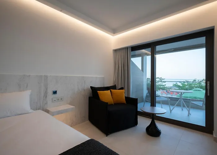 公寓式酒店 Luxury Beachfront Paralía