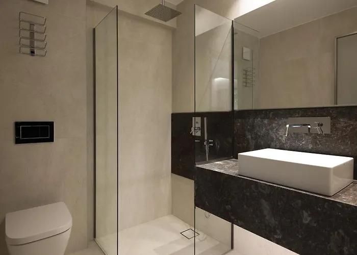 Luxury Beachfront 公寓式酒店 Paralía