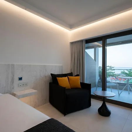 شقة فندقية Luxury Beachfront Paralía