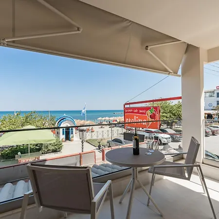 Luxury Beachfront 3* Paralía